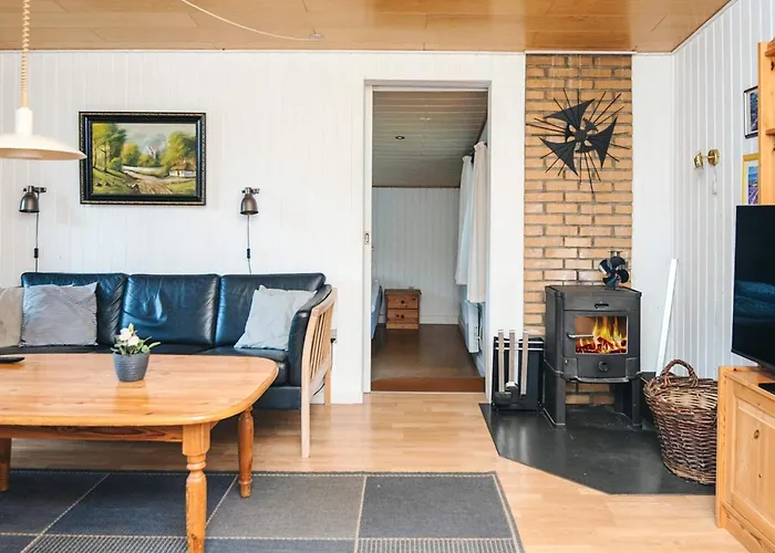 6 Person In Дом отдыха