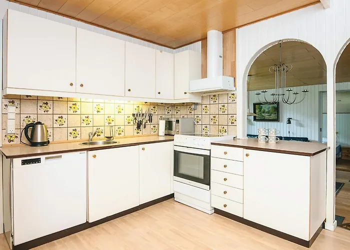 Дом отдыха 6 Person In *