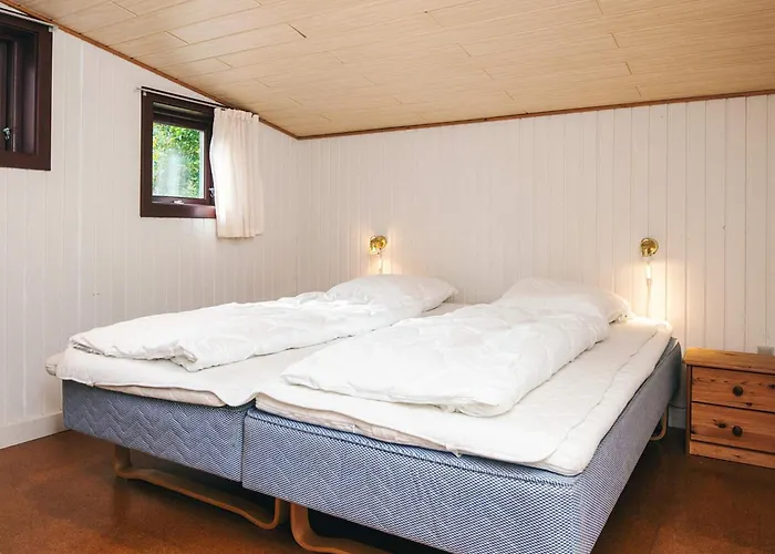 6 Person In * Toftlund